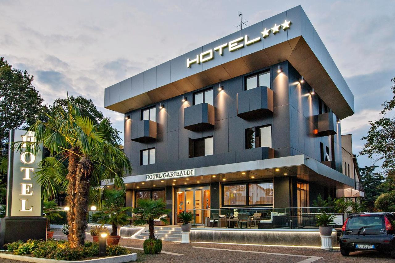 Hotel Garibaldi Padova Bagian luar foto