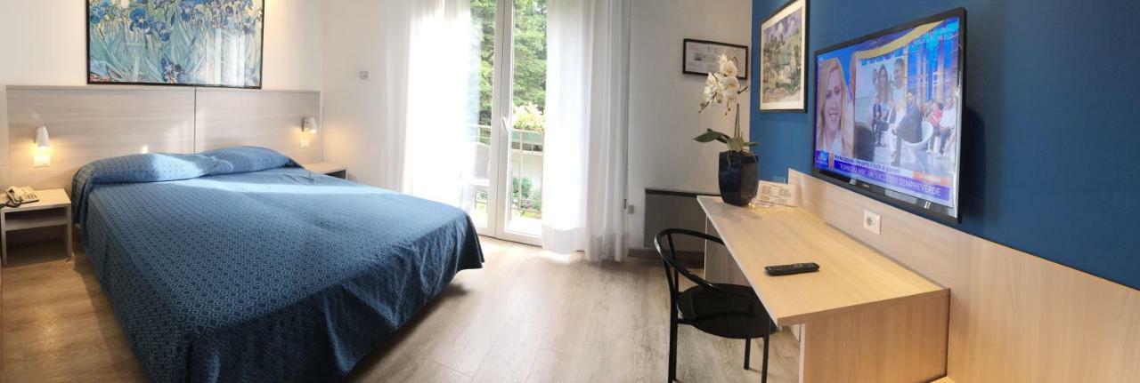 Hotel Garibaldi Padova Bagian luar foto