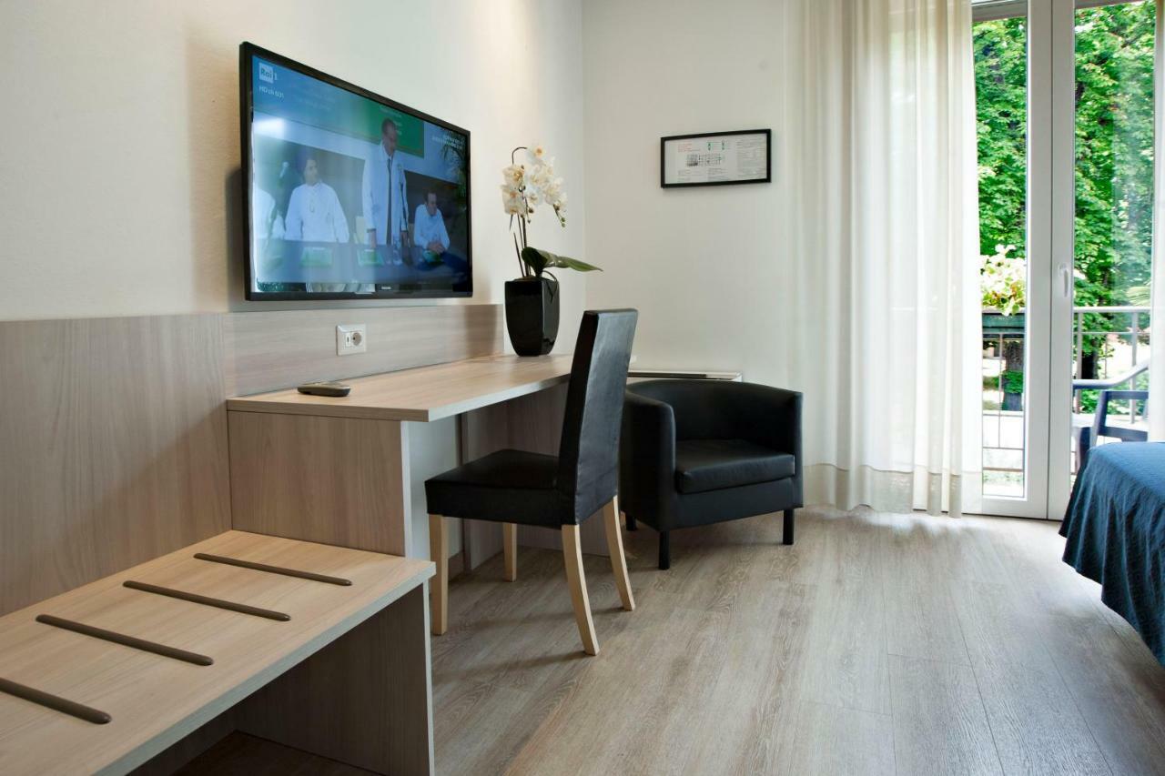Hotel Garibaldi Padova Bagian luar foto