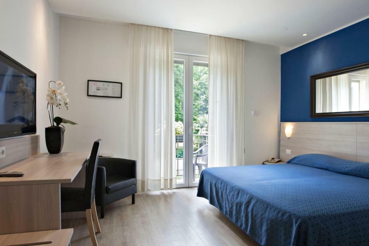 Hotel Garibaldi Padova Bagian luar foto