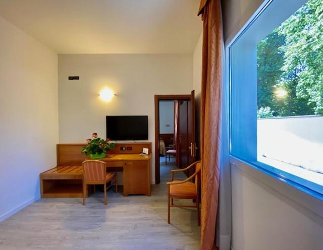 Hotel Garibaldi Padova Bagian luar foto