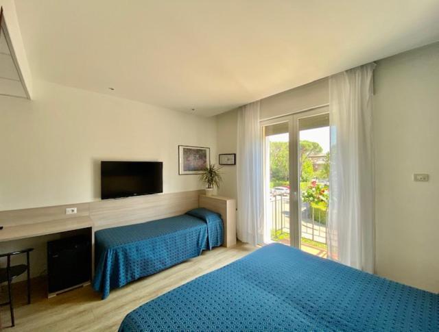 Hotel Garibaldi Padova Bagian luar foto